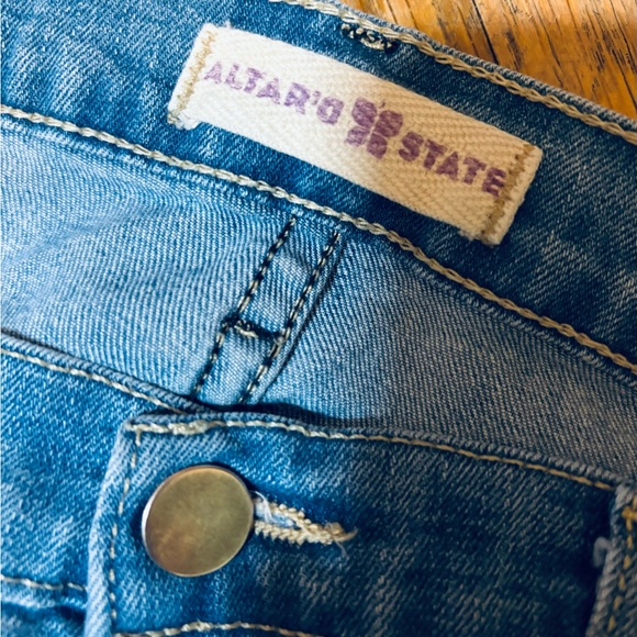 Altar'd State Light Blue Women's Skinny Jeans - Picture 3 of 8